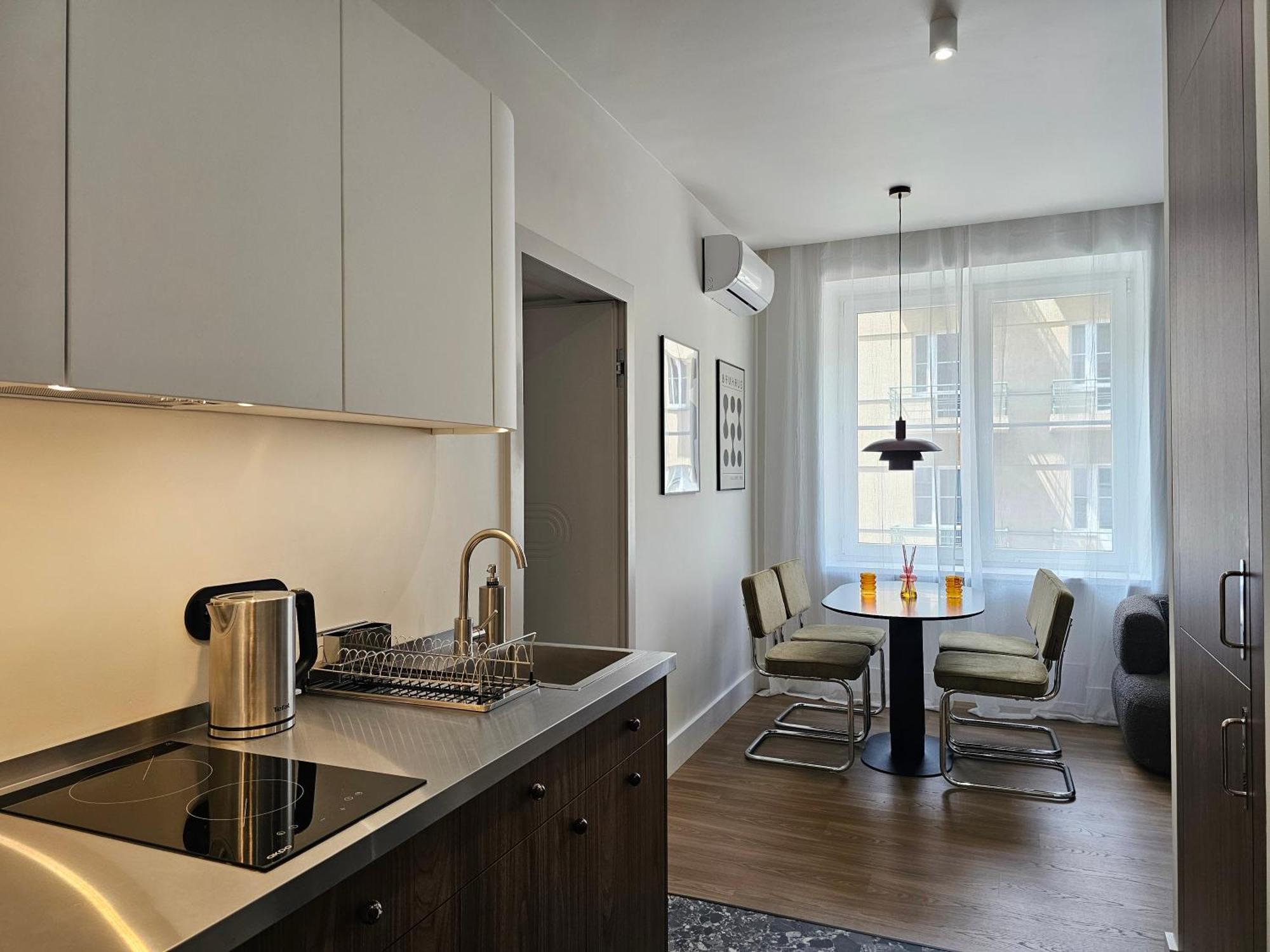 Apartment Wine